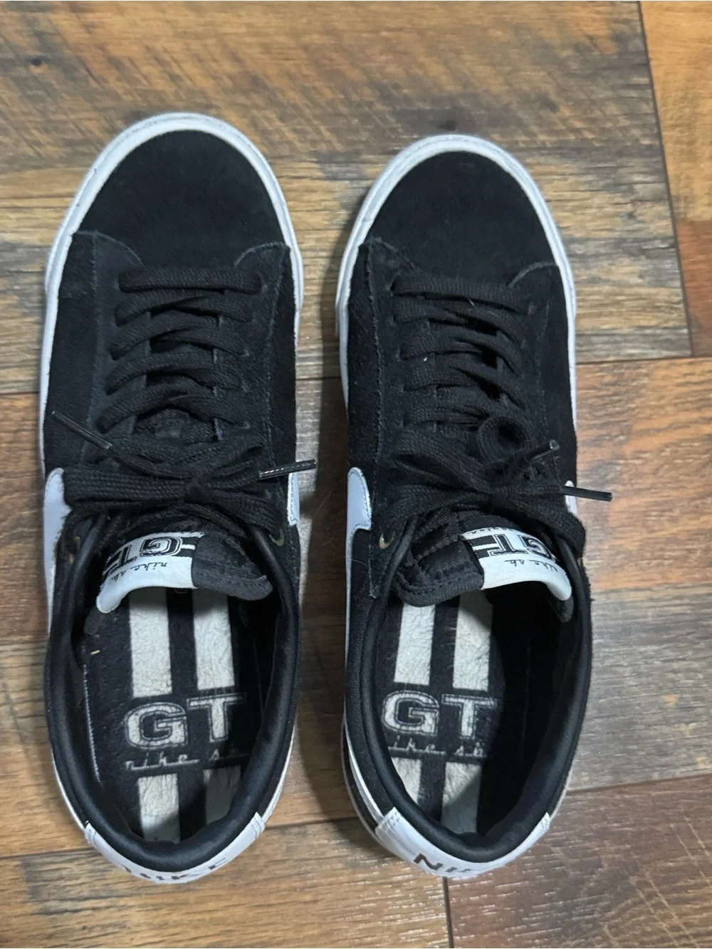 Nike SB Zoom Blazer Low Pro GT black white women’s size 11